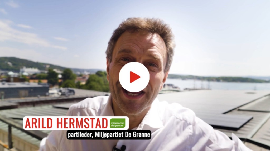 Partilederen i M;iljøpartiet de Grønne navnet i røde bokstaver "Arild Hermstad". Han står ute 